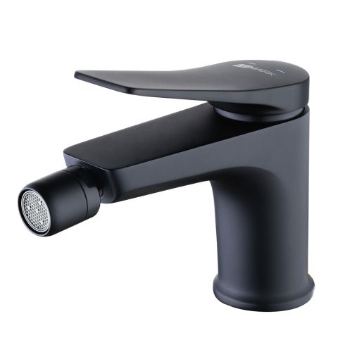 Смеситель LeMark Bronx LM3708BL на биде черный