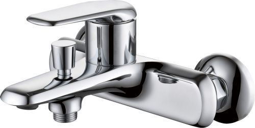 Смеситель для ванны Rush Nevis NE1735-44 настенный хром