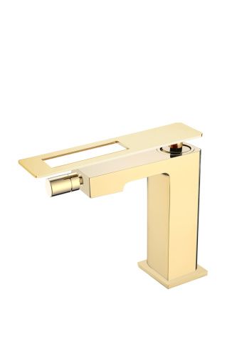 Смеситель Boheme Q 146-GG на биде золото