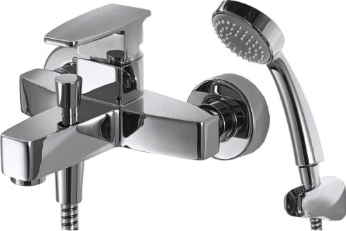 Смеситель Bravat RIFFLE F672106C-B настенный хром