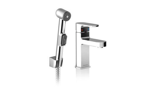 Смеситель Ravak CHROME X070092 на раковину хром