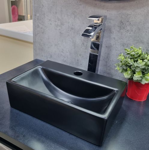 Раковина из сантехнического фаянса CeramaLux 9135-1MB 40х30 подвесная цвет черный 1 отверстие под смеситель