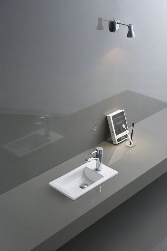 Раковина из сантехнического фаянса CeramaLux 9032C 50х30 встраиваемая цвет белый 1 отверстие под смеситель