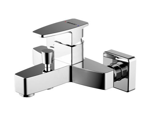 Смеситель для ванны Bravat Riffle F672106C-01 настенный хром