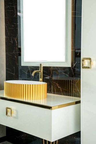 Зеркало Armadi Art Lucido 567-W 70х110