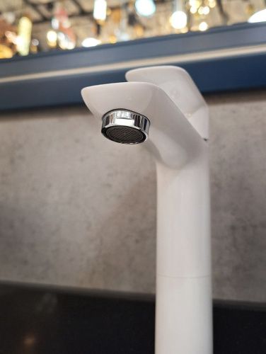 Смеситель для раковины AltroBagno Diretto AltroBagnoDiretto010209Bi на столешницу белый - фото 5