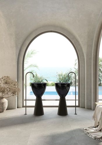 Раковина из полиэфирной смолы Abber KRISTALL AT2703Onyx-Black 50х50 напольная цвет черный без отверстий под смеситель - фото 4