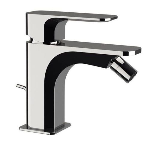 Смеситель Daniel Tiara TA604-15 на биде черный