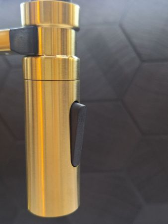 Смеситель для кухни AltroBagno Flusso AltroBagnoFlusso050202BG на мойку золото