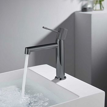 Смеситель Vincea Desire VBF-1D1GM на раковину вороненая сталь