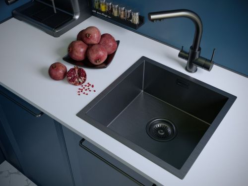 Кухонная мойка Paulmark ALLER 44 UNI PM904444-GM 40х40 цвет вороненая сталь поверхность брашированная - фото 3
