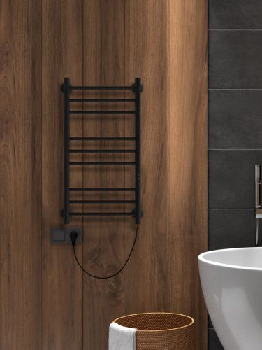 Полотенцесушитель электрический Indigo Line Trinity LСLTE70-30BRRt 35х70 черный - фото 2