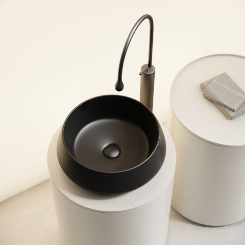 Раковина из сантехнического фарфора Ceramica Nova MAYA CN12004MB 40х40 накладная цвет черный без отверстий под смеситель - фото 4