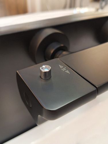 Смеситель для ванны AltroBagno Lamberto AltroBagnoLamberto0212MB настенный черный - фото 4