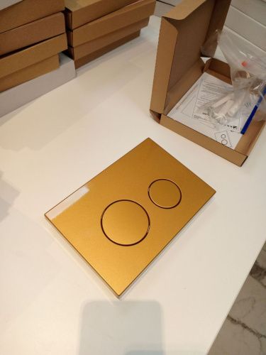 Клавиша смыва механическая KK POL M11 SPP/037/0/K цвет золото - фото 2