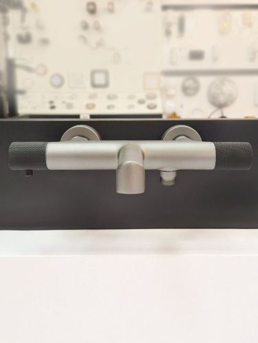 Смеситель для ванны AltroBagno Intento AltroBagnoIntento0216GrNe настенный черный/серый - фото 5