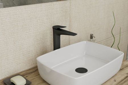 Смеситель для раковины Rush Nevis NE1735-11blаск на столешницу черный