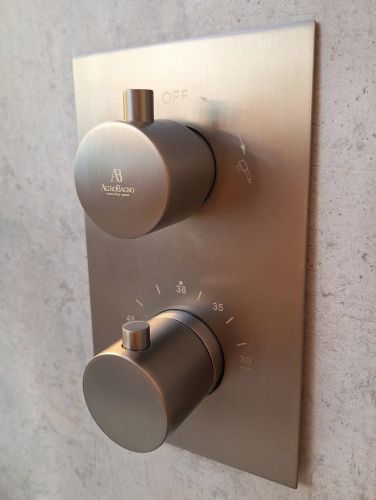 Душевая система AltroBagno Unione AltroBagnoUnione040409GM встраиваемая в стену - фото 3