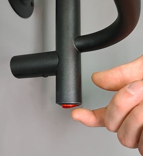 Полотенцесушитель электрический Indigo Europe Lux LELLE60-50BRRt 55х60 черный - фото 3