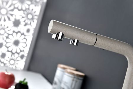 Смеситель для кухни Paulmark SERPENTINE Se213222-BE на мойку бежевый