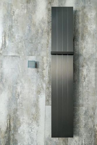 Полотенцесушитель электрический Boheme Flat 725-GM 25х150 черный - фото 2