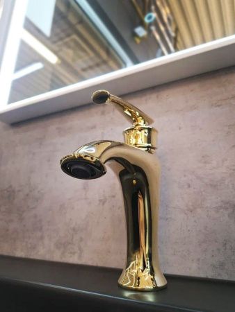 Смеситель AltroBagno Beatrice AltroBagnoBeatrice0114Or на раковину золото