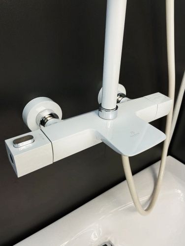 Душевая стойка AltroBagno Diretto AltroBagnoDirertto030413Bi настенная цвет белый - фото 3