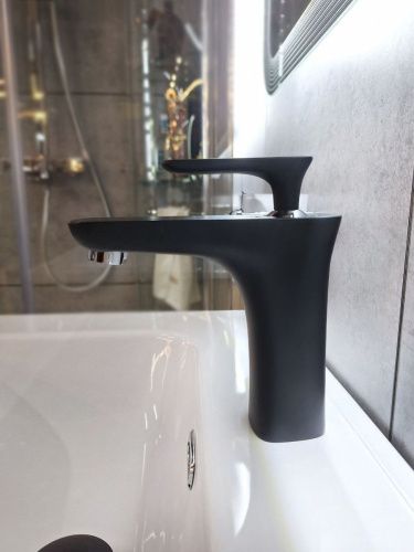 Смеситель AltroBagno Aperto AltroBagnoAperto0120NeOp на раковину черный - фото 5