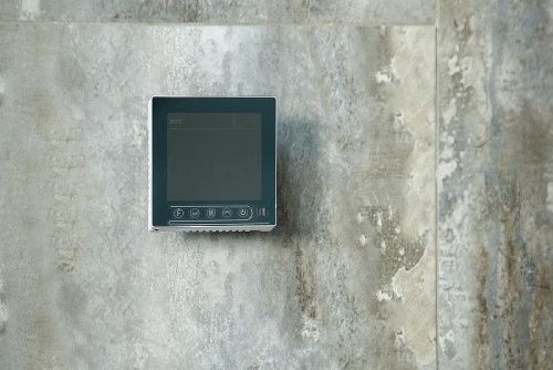 Полотенцесушитель электрический Boheme Flat 725-GM 25х150 черный - фото 4