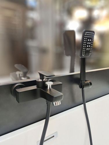 Смеситель для ванны AltroBagno Aperto AltroBagnoAperto0211NeOp настенный черный - фото 2