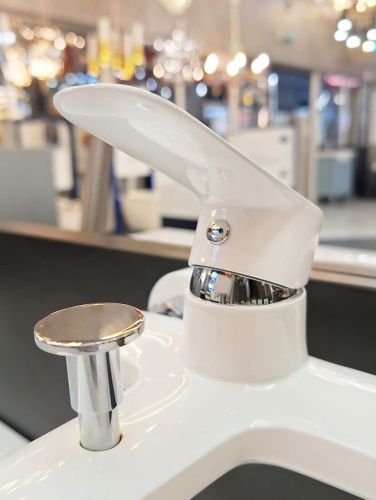 Смеситель для ванны AltroBagno Diretto AltroBagnoDiretto0209Bi настенный белый - фото 4