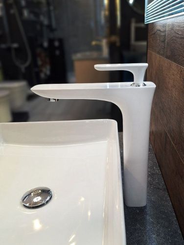 Смеситель для раковины AltroBagno Aperto AltroBagnoAperto010207Bi на столешницу белый - фото 4