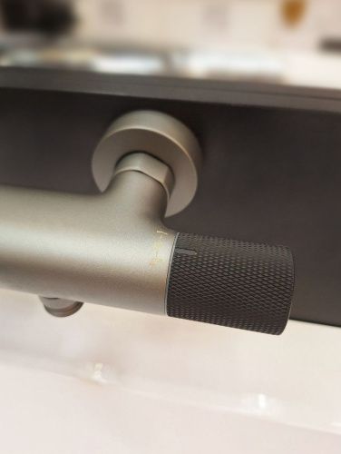 Смеситель для ванны AltroBagno Intento AltroBagnoIntento0216GrNe настенный черный/серый - фото 4