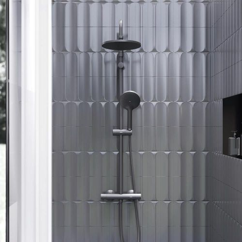 Душевая стойка Damixa Jupiter 977800300 настенная цвет черный - фото 4