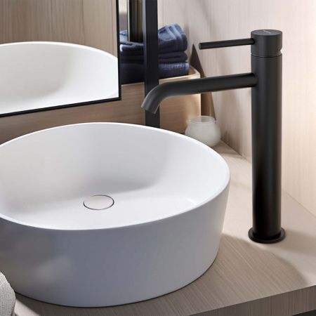 Смеситель Aquatek ЕВРОПА AQ1304MB на раковину черный