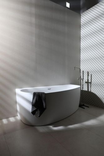 Ванна акриловая Allen Brau Priority 2.31005.20B 160х80 пристенная асимметричная с ножками - фото 2