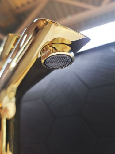 Смеситель для раковины AltroBagno Costanza AltroBagnoCostanza010214Or на столешницу золото - фото 5