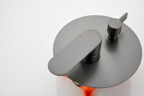 Душевая система Belz B713 B80713-3 встраиваемая в стену цвет оружейная сталь - фото 3