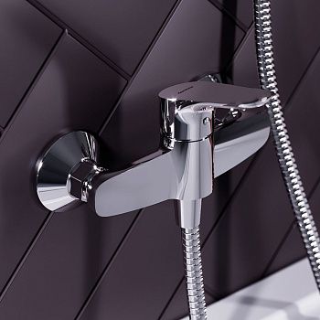 Смеситель для ванны и душа Damixa Jupiter 772000001 настенный хром