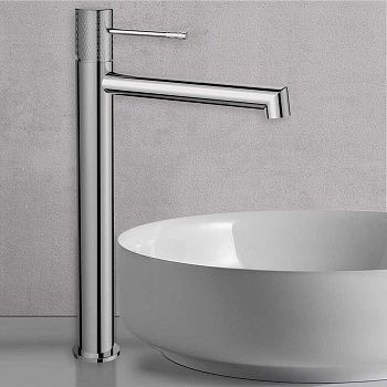 Смеситель для раковины Vincea Desire VBF-1D2CH на столешницу хром