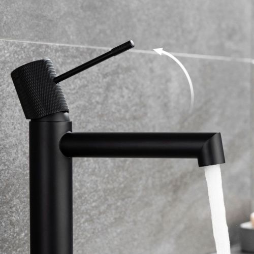 Смеситель Vincea Desire VBF-1D1MB на раковину черный - фото 2