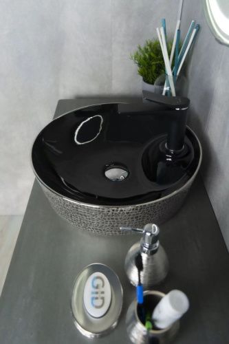 Раковина керамическая Gid 53315 40х40 накладная цвет черный/серебро без отверстий под смеситель - фото 3