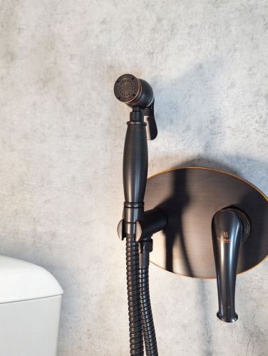 Гигиенический душ со смесителем AltroBagno Beatrice AltroBagnoBeatrice060112BrNe бронза - фото 3