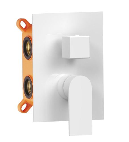 Смеситель для душа AQG Alpha 01ALP351BL встраиваемый в стену белый