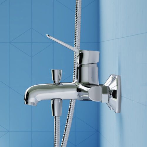 Смеситель для ванны и душа Dorff Optima D2010000 настенный хром - фото 4