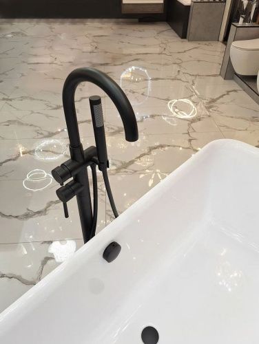 Смеситель для ванны AltroBagno Metropoli AltroBagnoMetropoli020202NeOp напольный черный - фото 5