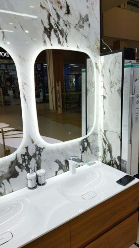 Зеркало с подсветкой Art&Max FORLI AM-For-650-800-DS-F 70х80 подвесное - фото 2